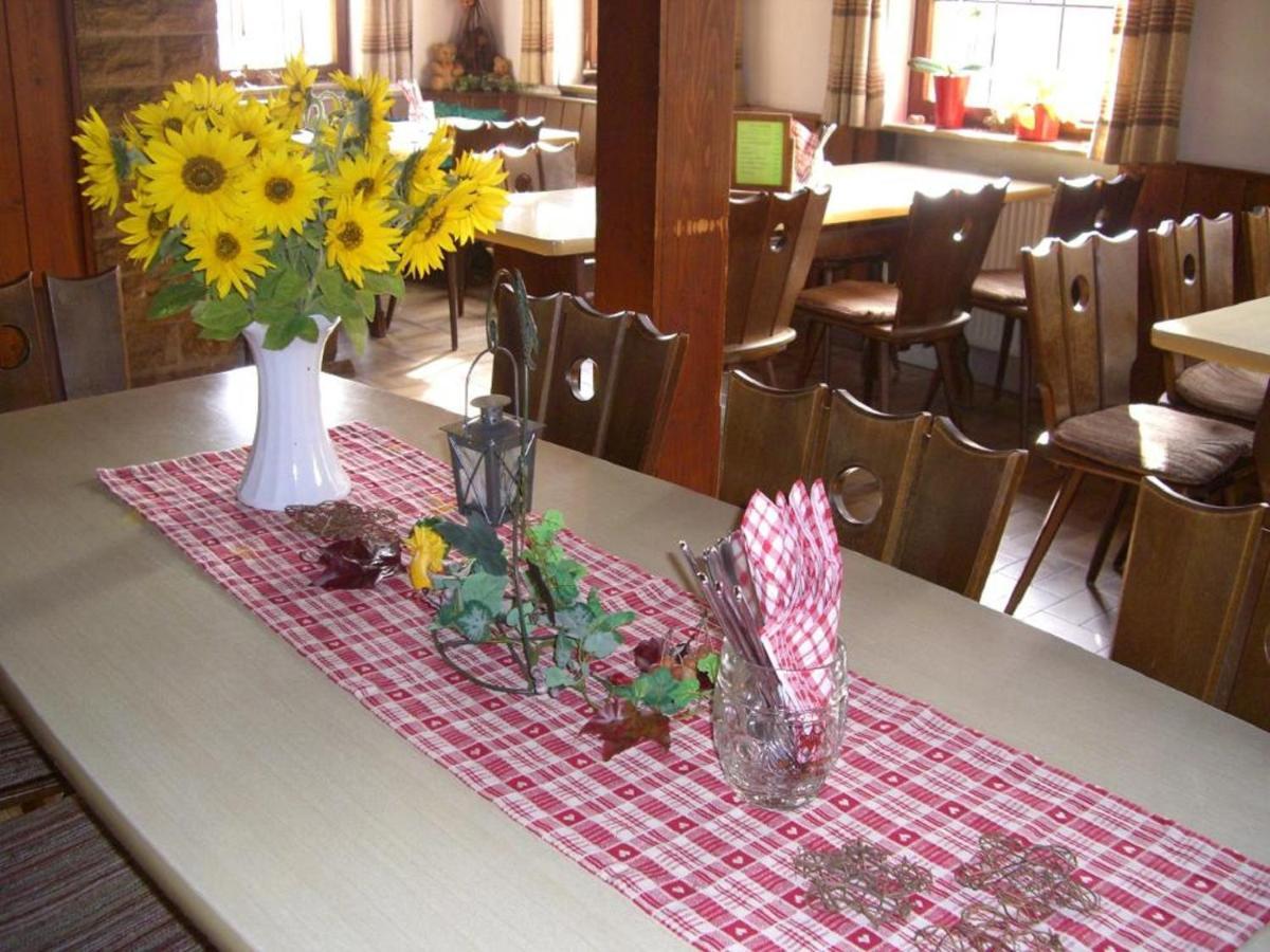 Gasthaus Zum Baeren Gaestehaus ヴィッティヒハウゼン エクステリア 写真